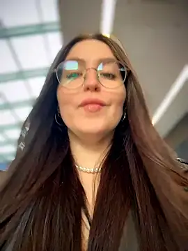 meow girl online show from 04/08/26, 03:02