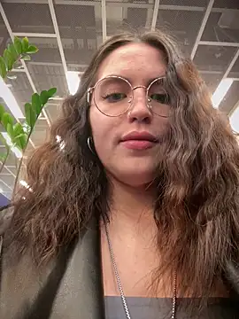 meow girl online show from 11/02/25, 09:03