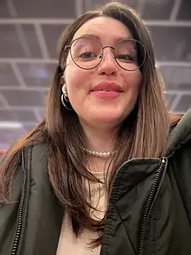 meow girl online show from 02/10/26, 11:09