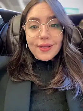 meow girl online show from 09/26/25, 10:11