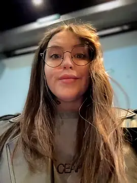 meow girl online show from 02/15/26, 11:09