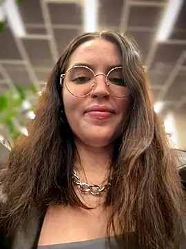 meow girl online show from 11/08/25, 03:15