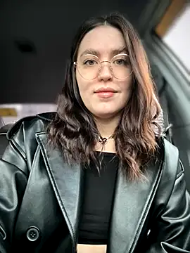 meow girl online show from 11/23/25, 07:40