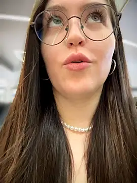 meow girl online show from 04/16/26, 09:54