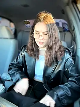 meow girl online show from 11/15/25, 11:14