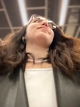 meow girl online show from 12/02/25, 09:22