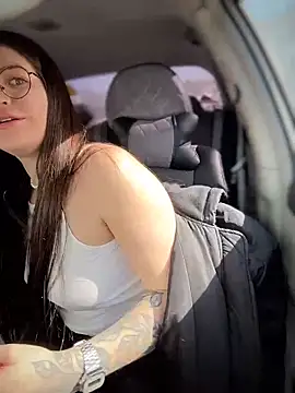 meow girl online show from 03/28/26, 11:00