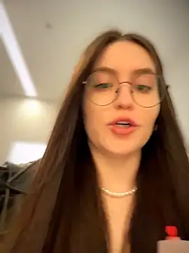 meow girl online show from 03/31/26, 10:50