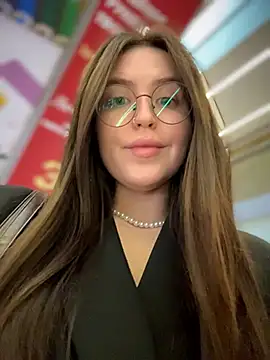 meow girl online show from 06/01/26, 10:48