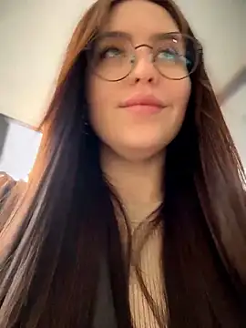 meow girl online show from 04/18/26, 11:45