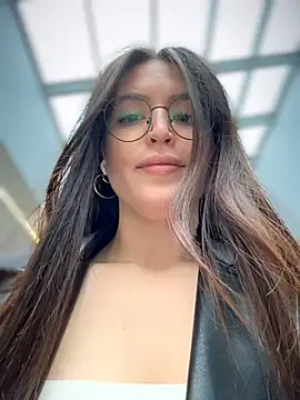 meow girl online show from 04/07/26, 09:55