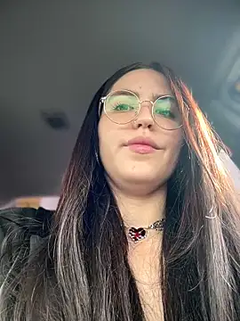 meow girl online show from 09/19/25, 09:57