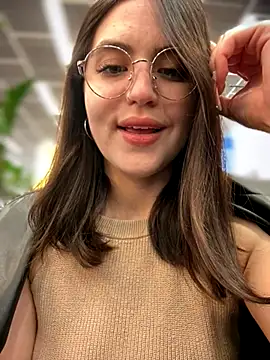 meow girl online show from 10/14/25, 11:11