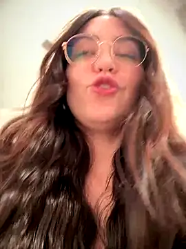 meow girl online show from 09/22/25, 11:16