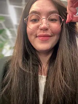 meow girl online show from 09/21/25, 11:04