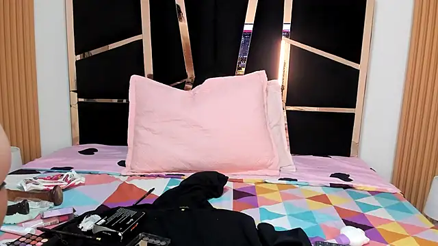 Snapshot of yahaira_ chatting on 01/09/26, 01:51 yahaira online show from 01/09/26, 01:51