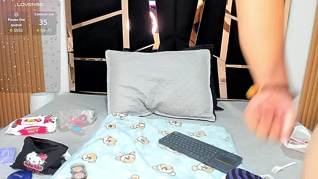 yahaira  online show from 12/05/25, 12:48