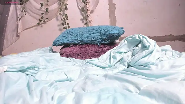 imtiffany w online show from 05/19/26, 02:24