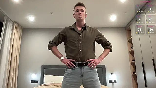 cute mark online show from 11/06/25, 07:40