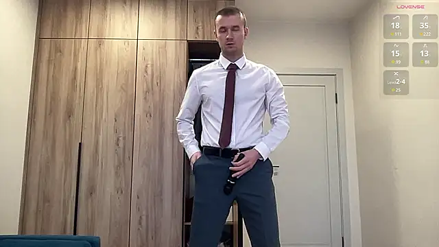 cute mark online show from 02/11/26, 06:35