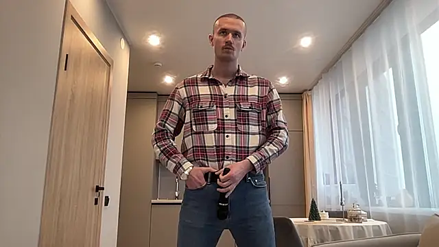 cute mark online show from 12/21/25, 09:55