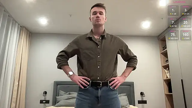 cute mark online show from 11/28/25, 02:28