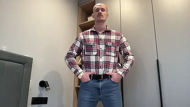 cute mark online show from 12/20/25, 10:07