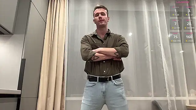 cute mark online show from 11/03/25, 08:01