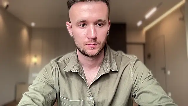 cute mark online show from 05/10/26, 12:53