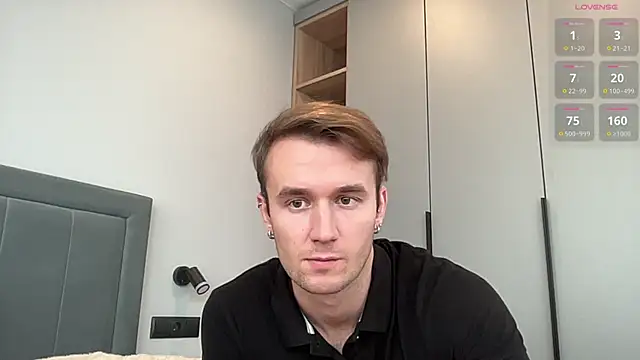 Snapshot of cute_mark chatting on 10/06/25, 08:04 cute mark online show from 10/06/25, 08:04