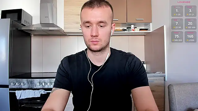 Snapshot of cute_mark chatting on 02/07/25, 10:50 cute mark online show from 02/07/25, 10:50
