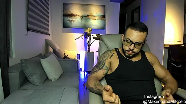 Maximo Marcelo online show from 03/18/25, 11:20