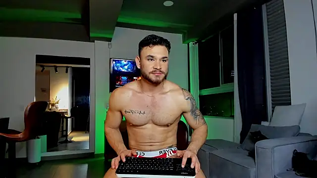 Maximo Marcelo online show from 02/05/25, 02:08