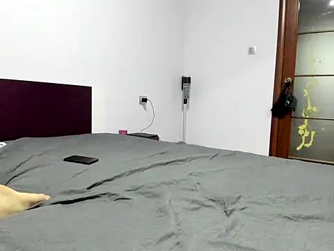 ElektraShine29 online show from 11/19/25, 07:25