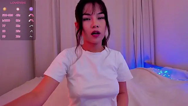 moonlight8  online show from 12/19/25, 12:29