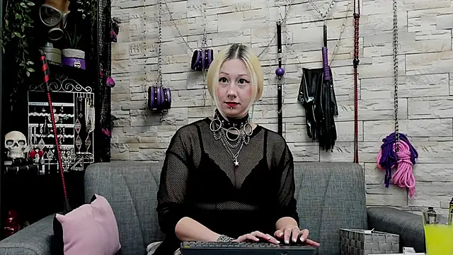 CruelMistress online show from 10/28/25, 11:25