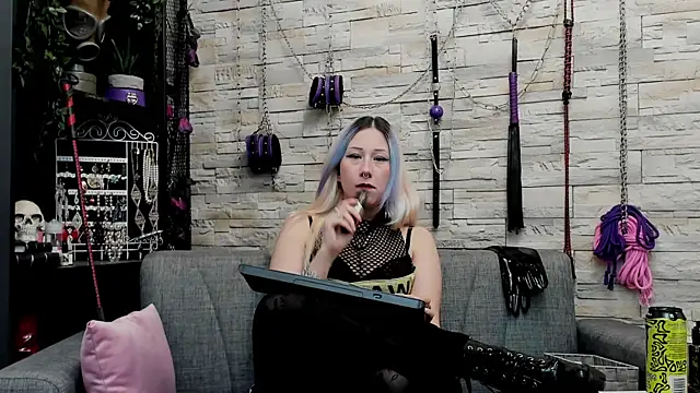 CruelMistress online show from 12/18/25, 12:05