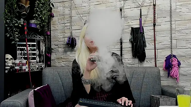 CruelMistress online show from 10/27/25, 01:06