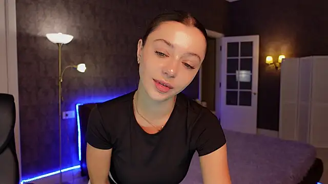 Snapshot of DinaCandy chatting on 10/01/25, 09:58 DinaCandy online show from 10/01/25, 09:58
