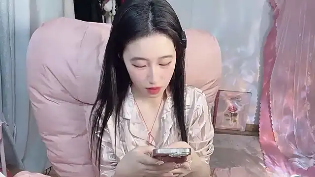 JennieKim RoseannePark online show from 01/21/25, 02:15