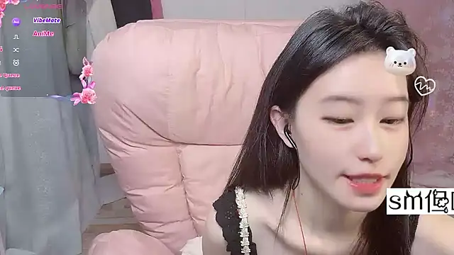 JennieKim RoseannePark online show from 01/15/25, 02:13