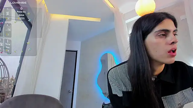 Venusflame   online show from 11/08/25, 12:20