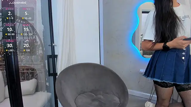 Venusflame   online show from 09/21/25, 11:59