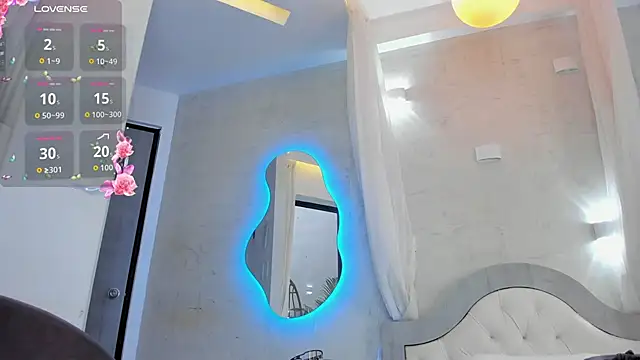 Venusflame   online show from 11/05/25, 12:19