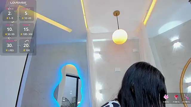 Venusflame   online show from 10/21/25, 11:42