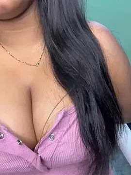 Ishaani 0 online show from 05/27/26, 06:04