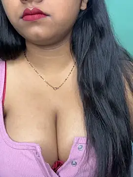Ishaani 0 online show from 05/26/26, 07:45