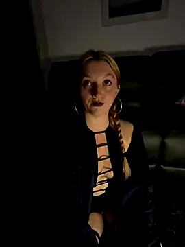 Stoner BarbieXX online show from 10/30/25, 10:17