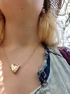 Public Katrisha online show from 10/21/25, 03:44