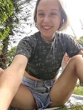 Snapshot of Public_Katrisha chatting on 02/12/26, 02:28 Public Katrisha online show from 02/12/26, 02:28